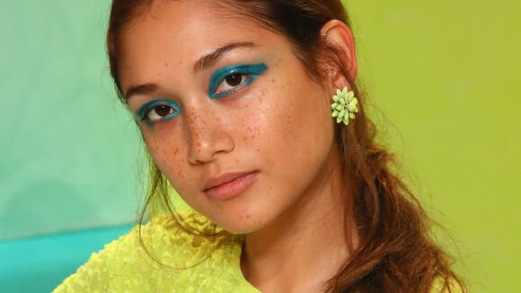 Misturando Neon com Estampas: Ousadia com Bom Gosto - inspiração 1