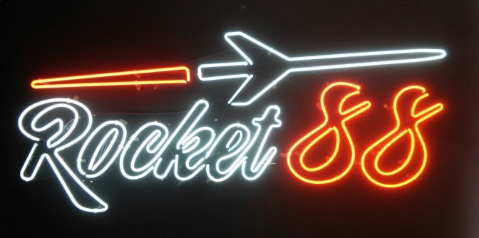 Ocasiões Especiais com Toque Neon: Brilhe Sem Exageros - inspiração 2