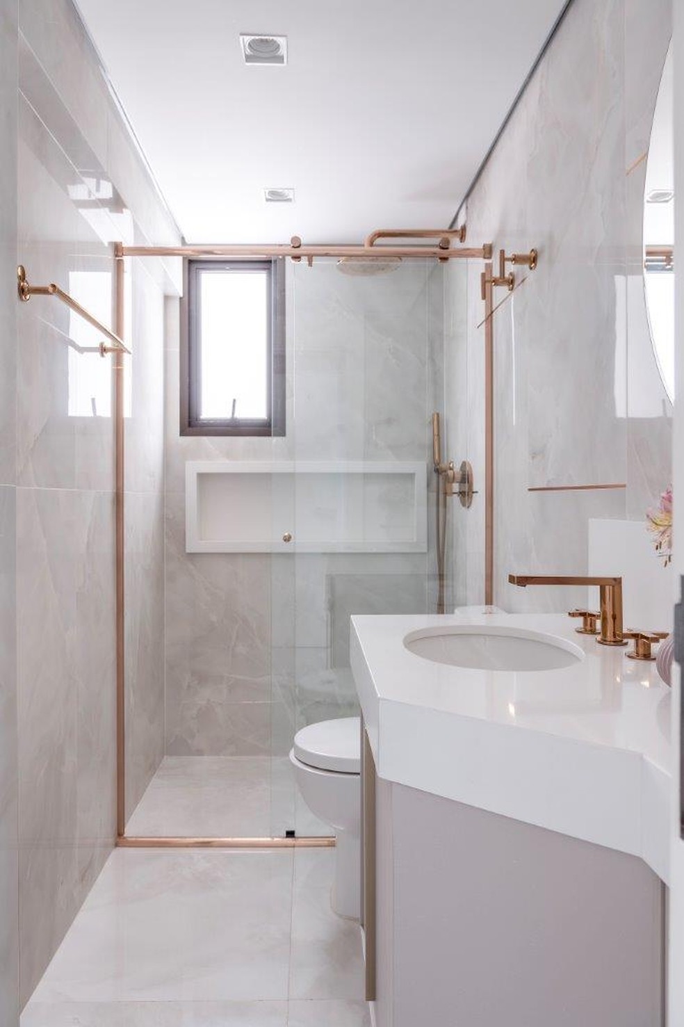 Nicho Revestido com Pedra Natural: Elegância Rústica - inspiração 1