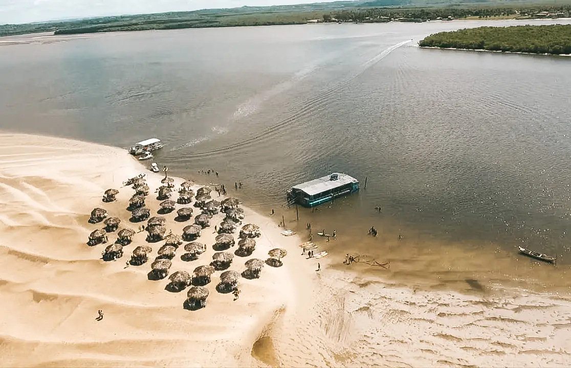 Passarela do Caranguejo: A Noite Ganha Vida Com Sabores Inesquecíveis - inspiração 2