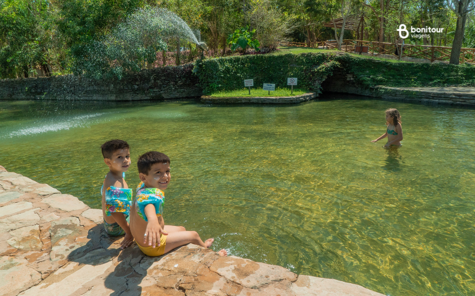Passeios de Barco e Balneários: Relaxamento à Beira-Rio - inspiração 1