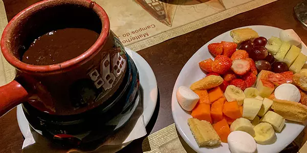 O Toque de Cor: Iluminando a Noite Serrana - inspiração 2