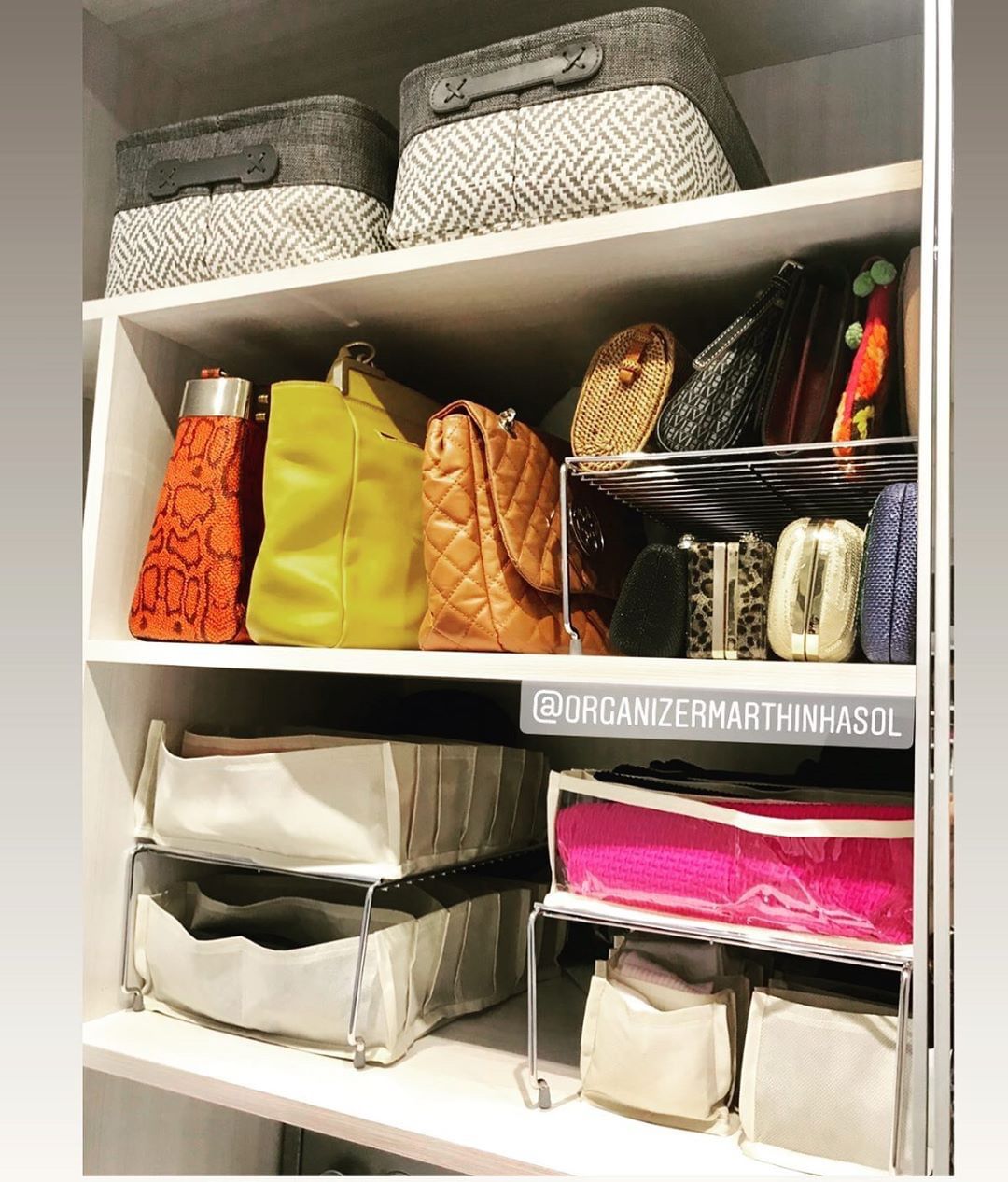 Roupas de outra estação: Guarde sem ocupar espaço útil - inspiração 2