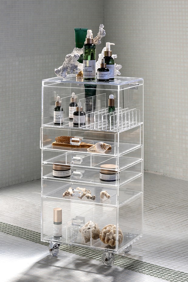 Organizando por tipo de produto: Otimizando o espaço com inteligência. - inspiração 1