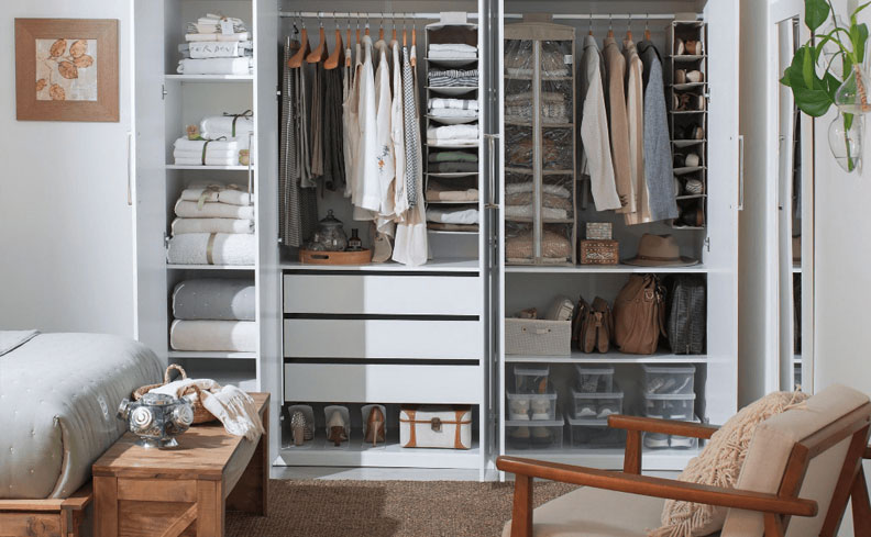 Pendurar com Estratégia: Otimizando o Espaço Vertical - inspiração 1