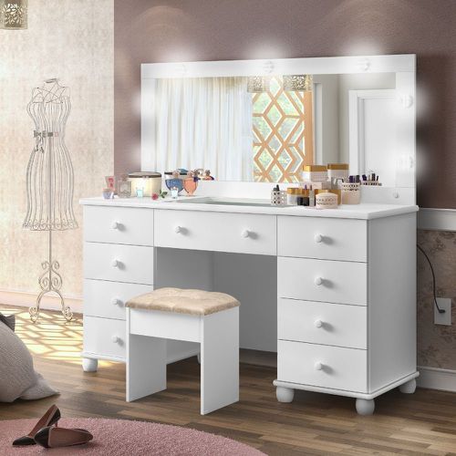 Onde Montar Sua Penteadeira Camarim: Escolhendo o Espaço Ideal - inspiração 1