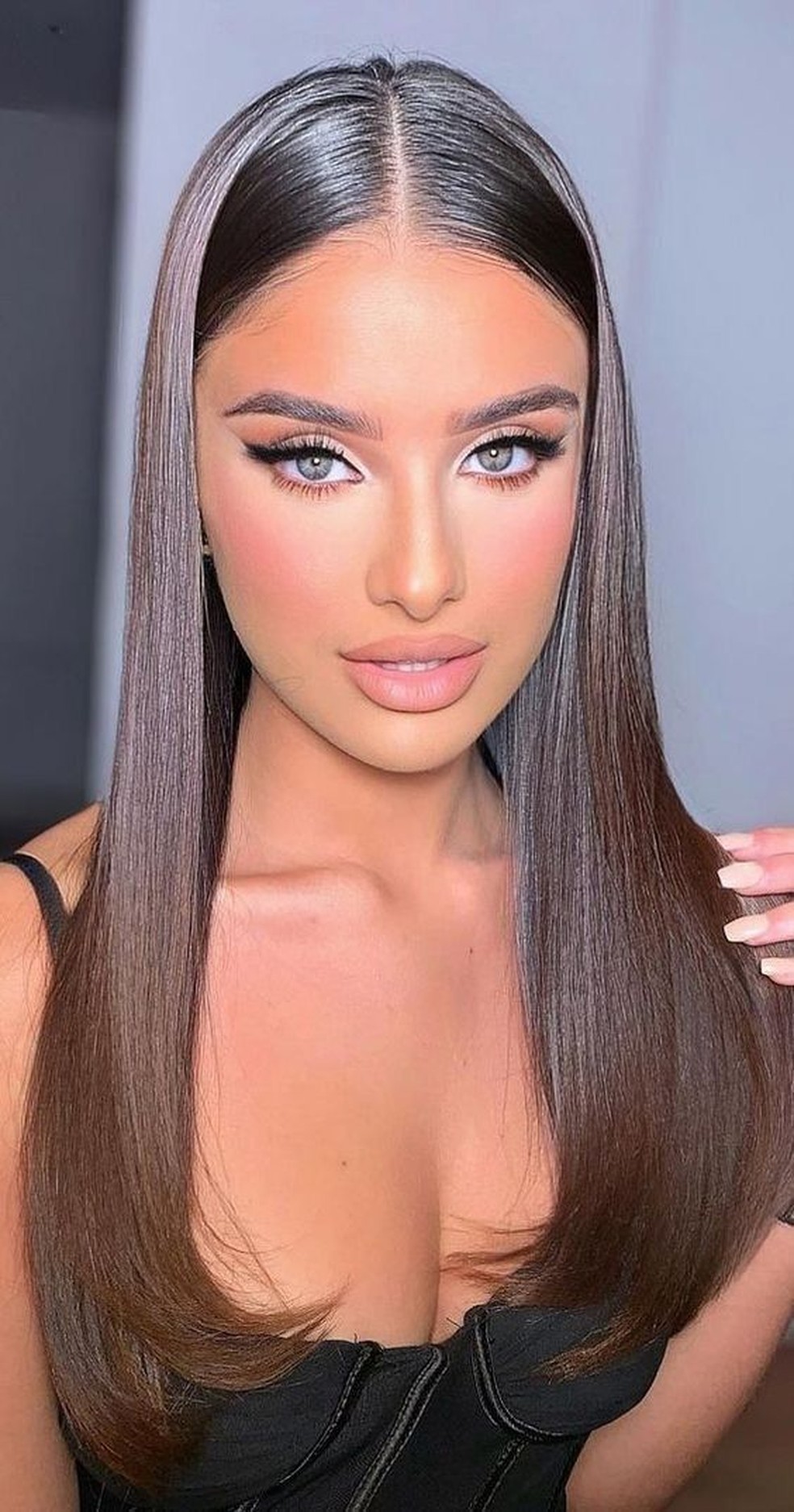 Solto com Franja Desfiada: Um Visual Jovem e Atual - inspiração 1