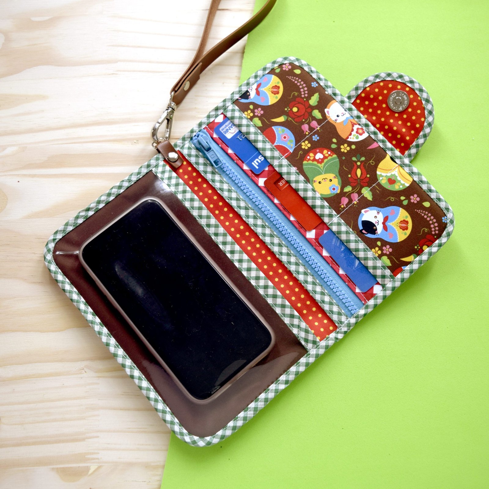 Corte Inteligente: Medindo Seu Celular com Precisão Milimétrica - inspiração 1