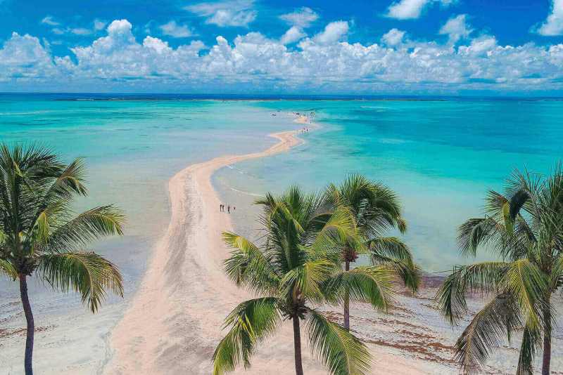 Arraial d'Ajuda: Charme Histórico e Praias Paradisíacas - inspiração 1