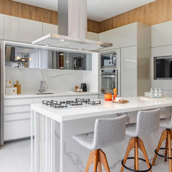 A Importância da Bancada: Superfície de Trabalho e Ponto de Encontro - inspiração 2