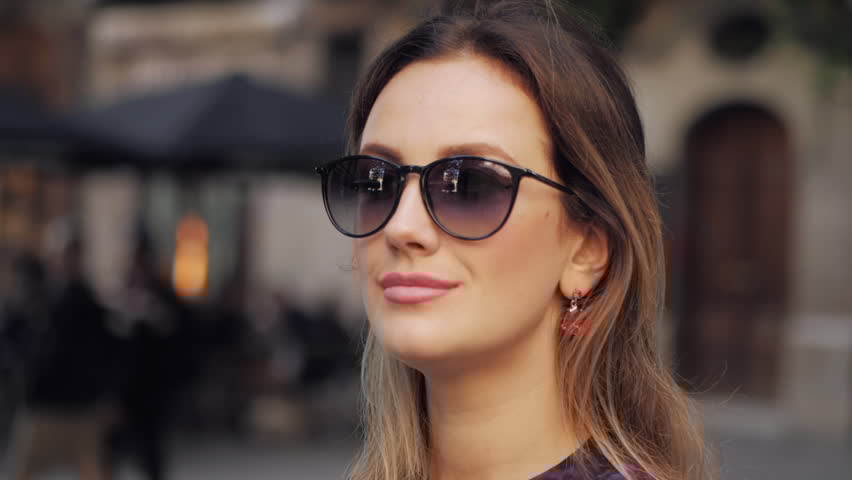 Armações Redondas e Ovais: Suavidade e Harmonia - inspiração 1