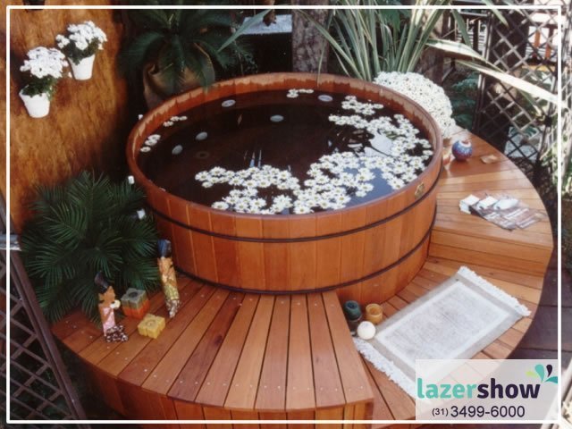 Profundidade do ofurô e a relação com o espaço. - inspiração 1