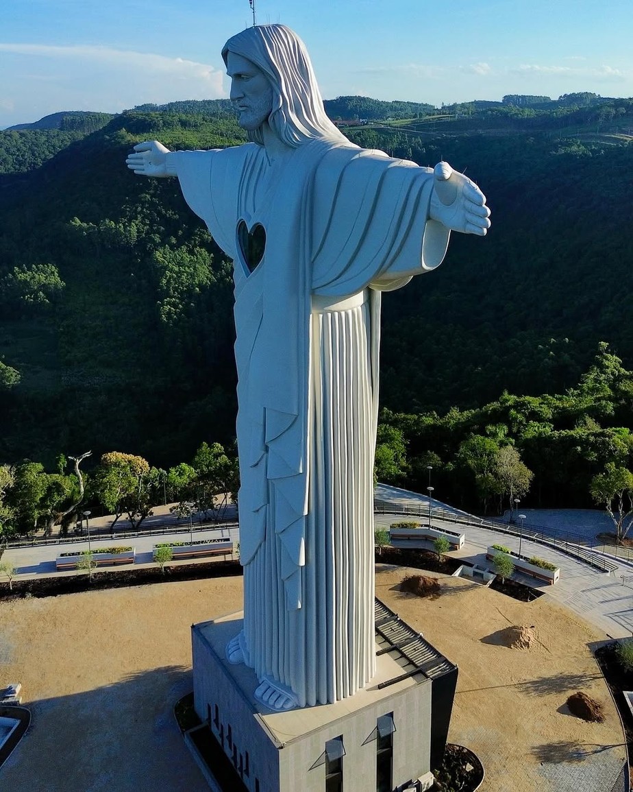 A Estátua em Si: Dimensões da Imagem Sacra - inspiração 1
