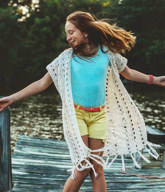 Quimono de Crochê com Franjas: Toque Boho Chic Inconfundível - inspiração 2