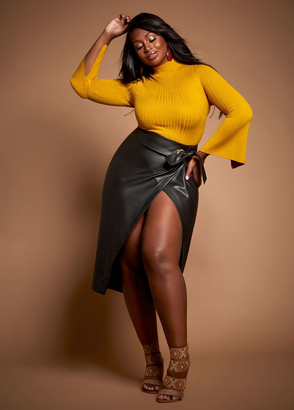 Com Tênis: O Mix de Conforto e Estilo Que Venceu o Street Style - inspiração 1