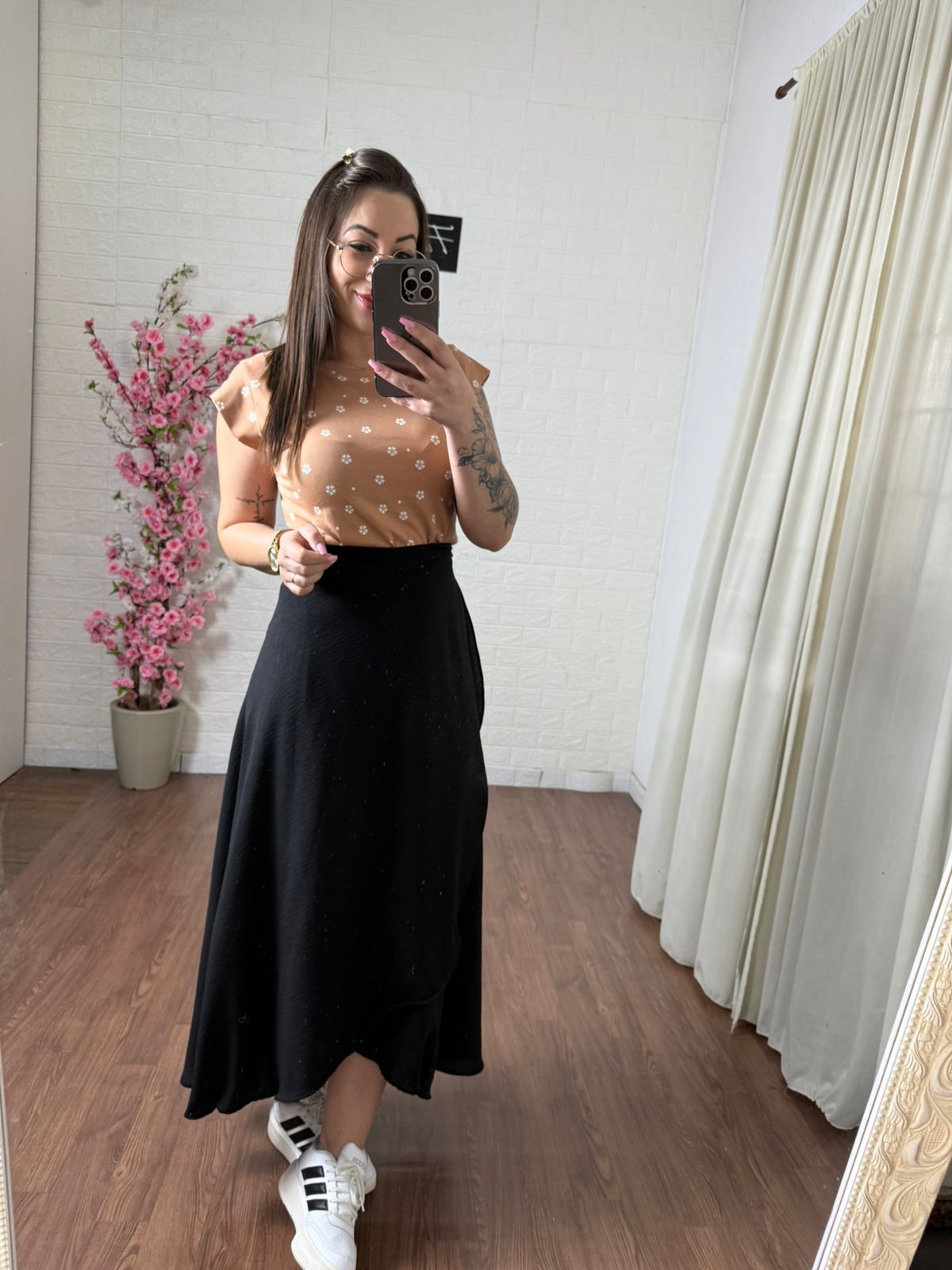 Dicas de Styling: Truques para Valorizar sua Silhueta com a Saia Envelope - inspiração 2