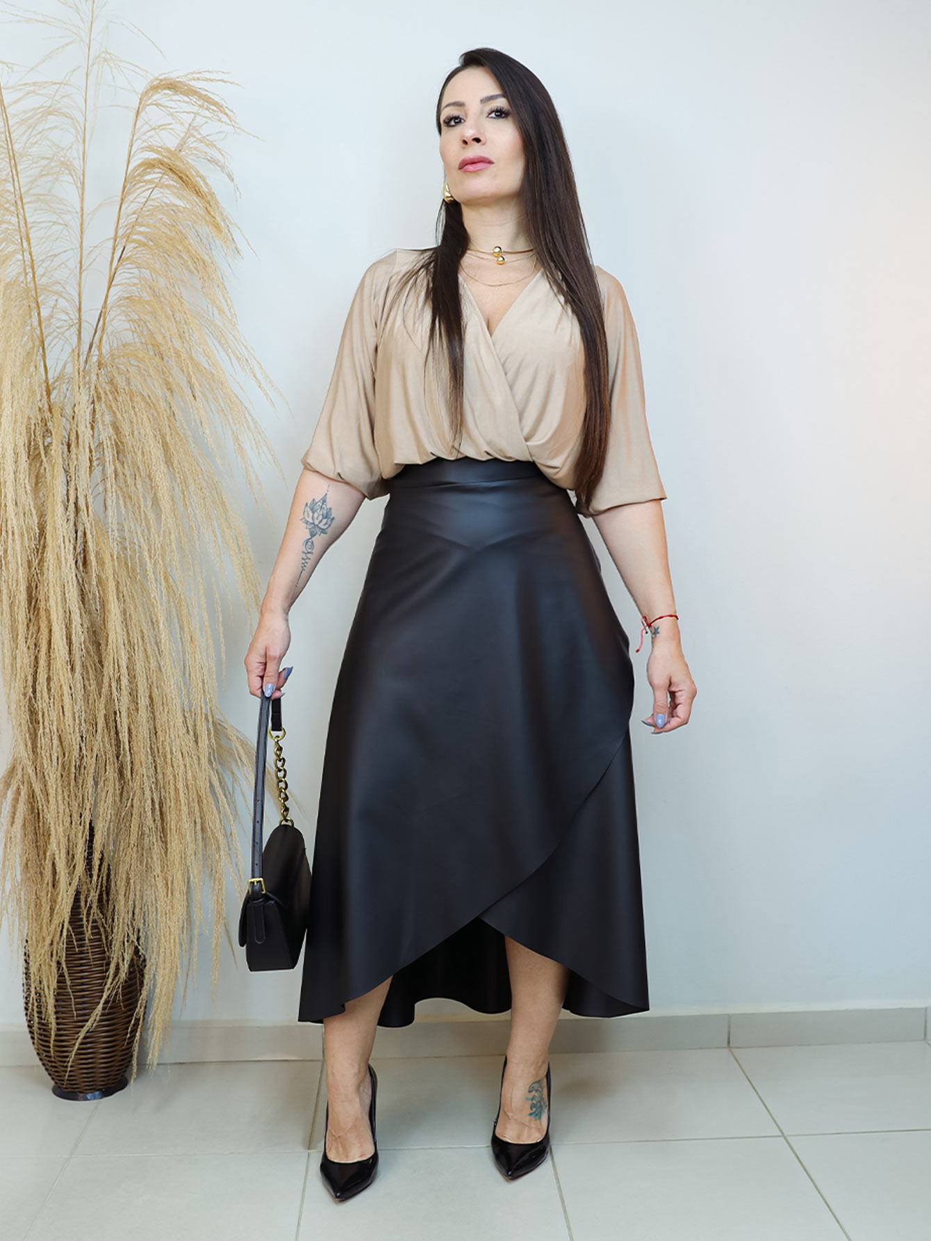 Estampas e Cores: A Explosão de Personalidade na Saia Envelope - inspiração 2