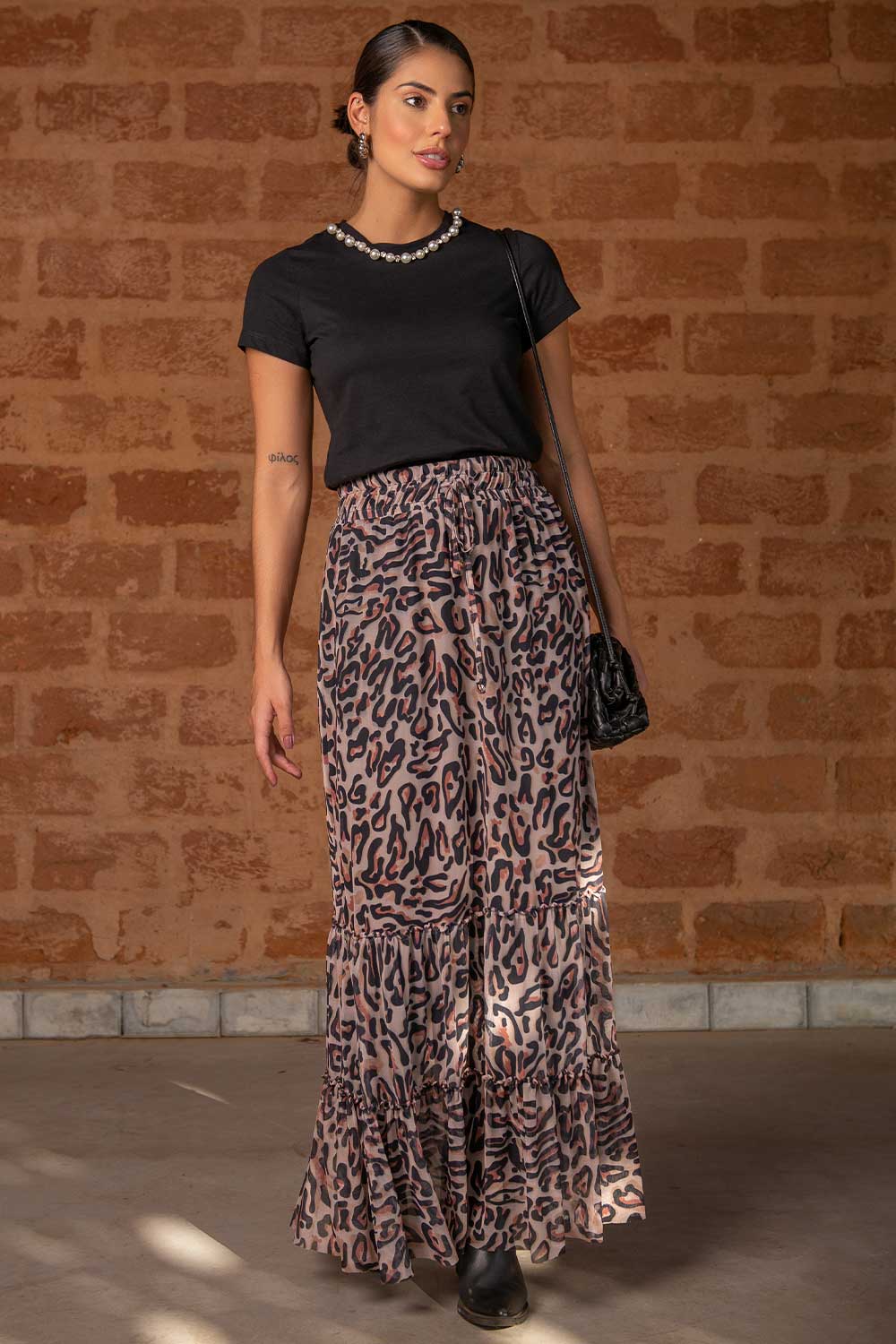 A Dupla Perfeita: Saia Estampada e Tênis - inspiração 2