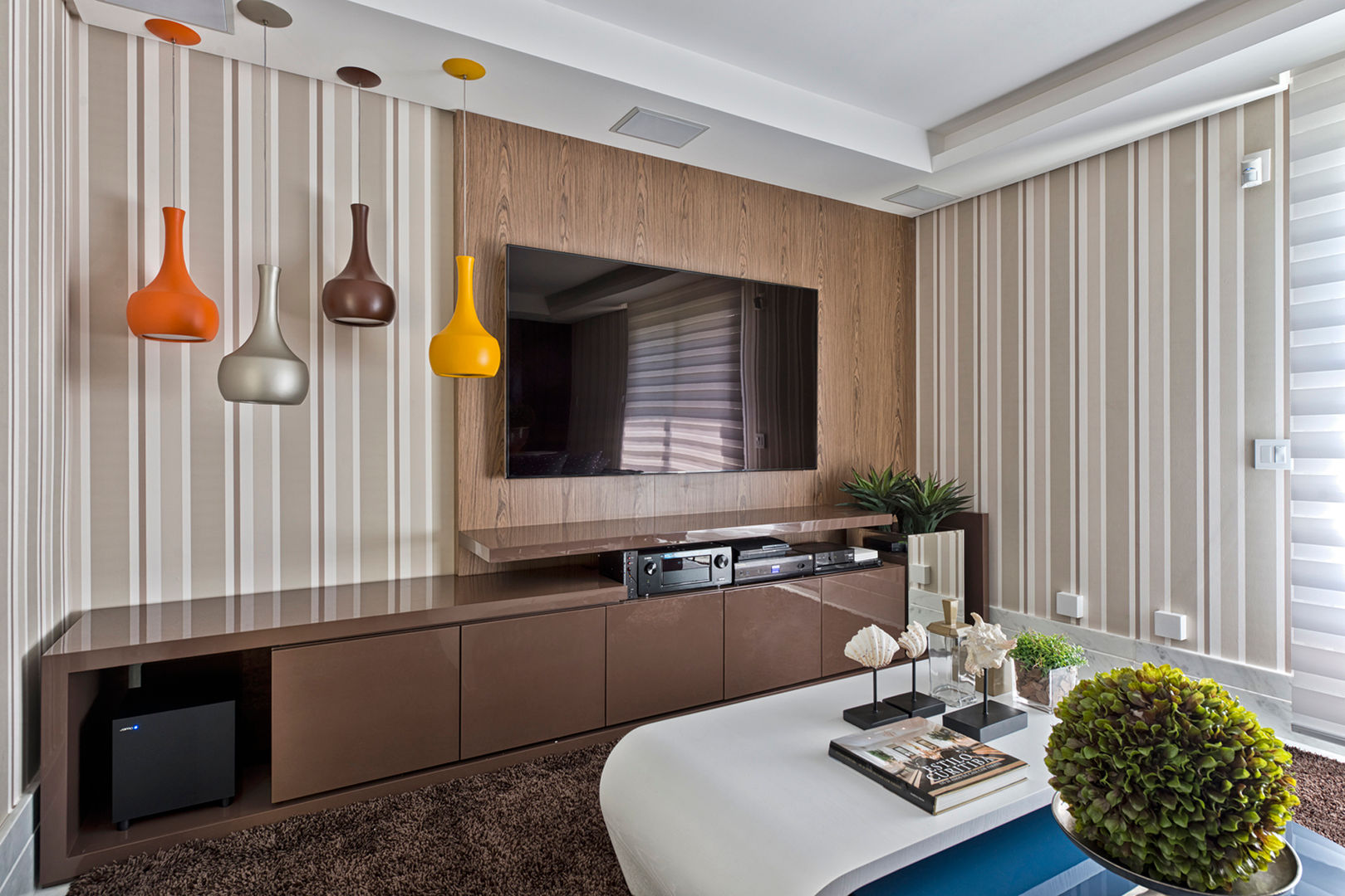 Cortinas e Persianas: Privacidade com Toque de Elegância - inspiração 2