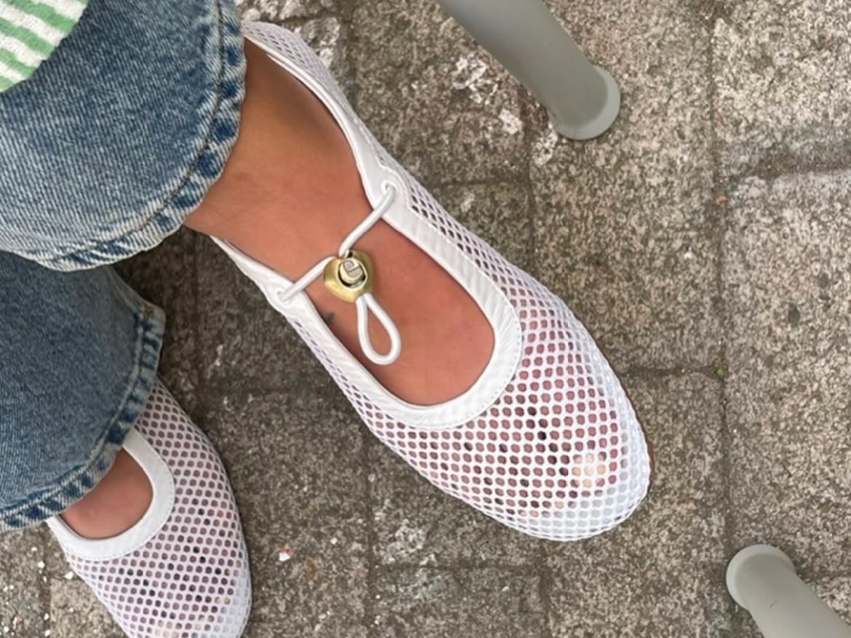 Sapatilha Bico Quadrado: Modernidade com um Toque de Sofisticação - inspiração 1