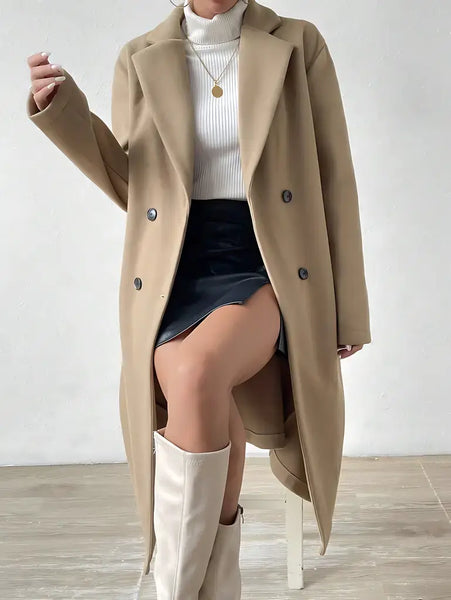 Detalhes que elevam o look: botões, cintos e lapelas - inspiração 2