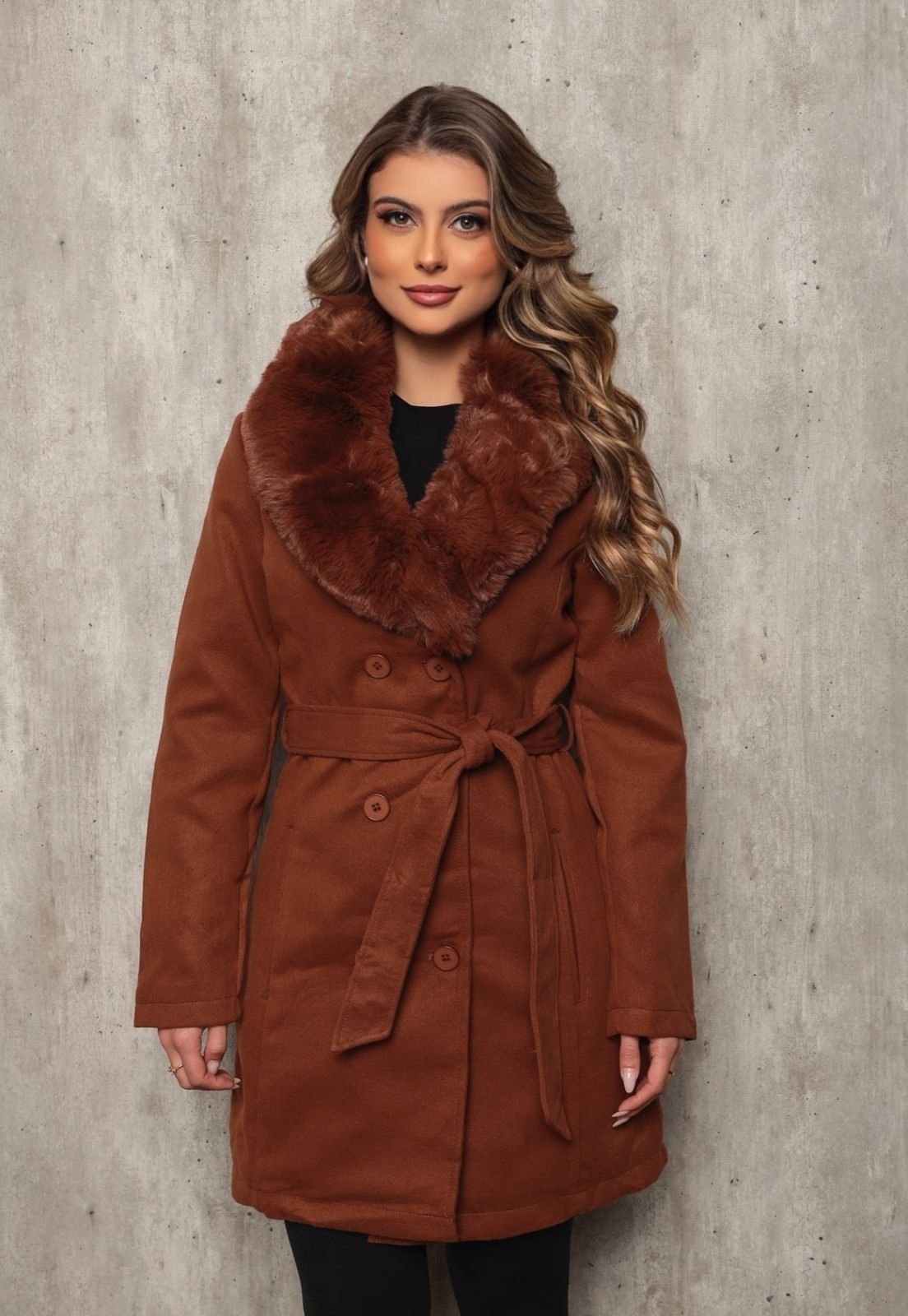 A arte de usar o sobretudo aberto: um charme despojado - inspiração 1