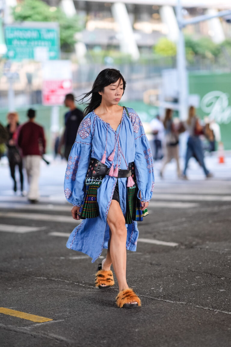 Botas Over-the-Knee: O Glamour Que Te Acompanha em Qualquer Ocasião - inspiração 1