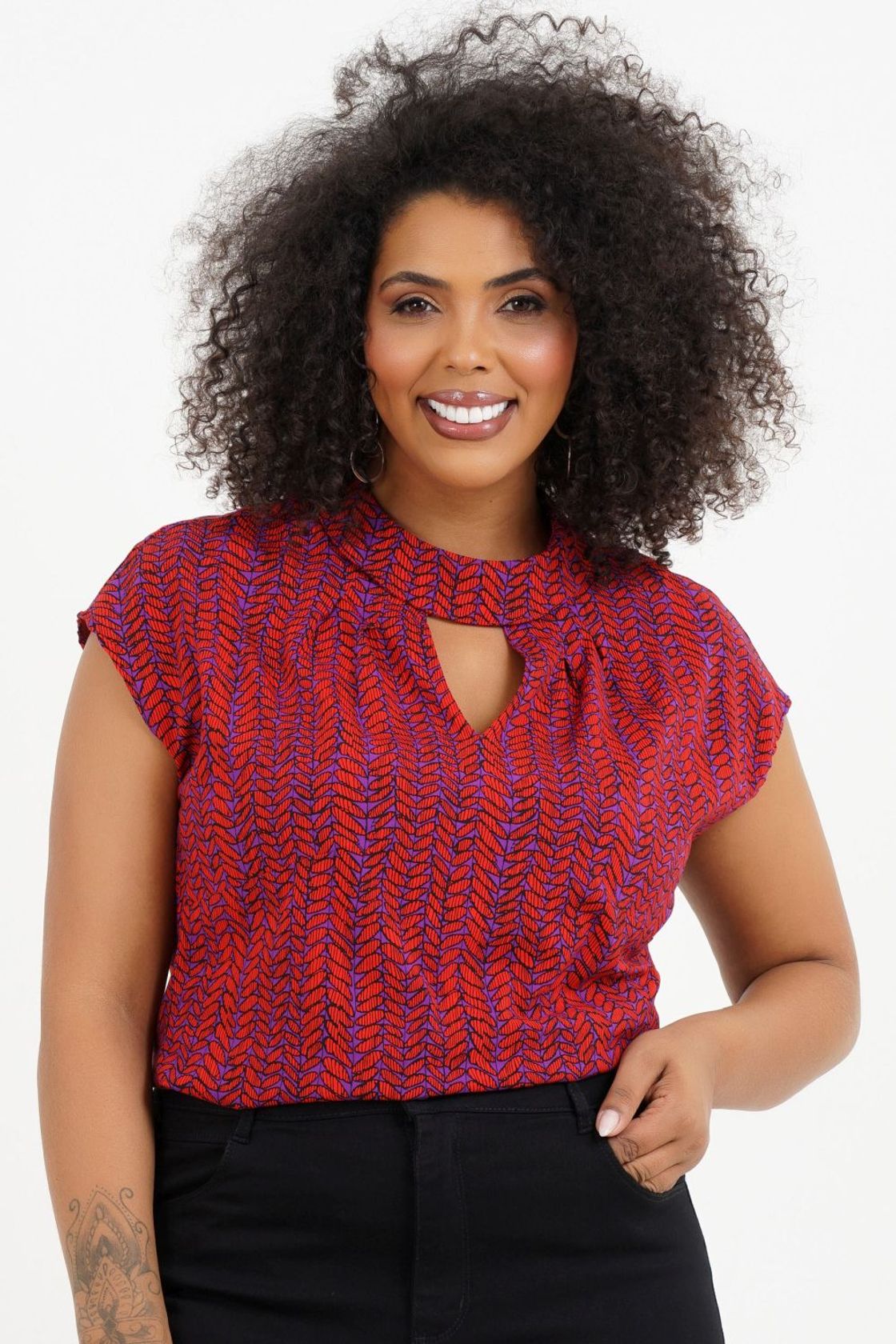 Versatilidade Sem Igual: Conheça a Blusa de Algodão, Sua Aliada do Dia a Dia - inspiração 1