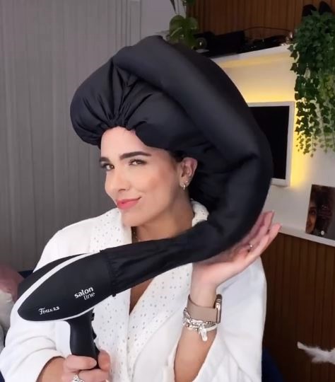 Finalizando os Cachos Após o Uso da Touca - inspiração 1