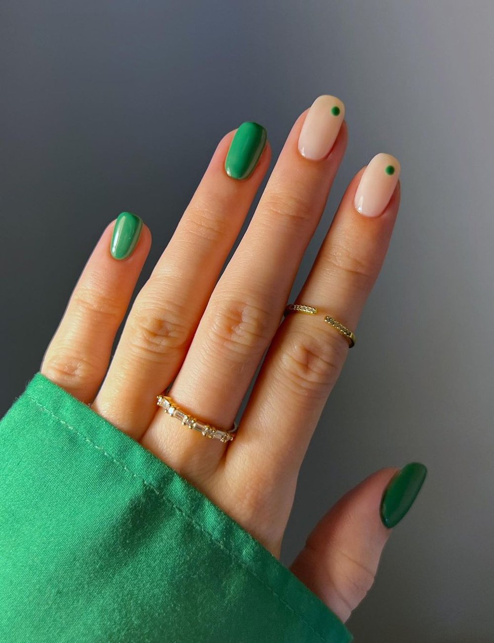 A Simplicidade Chic do Minimalismo nas Unhas - inspiração 1