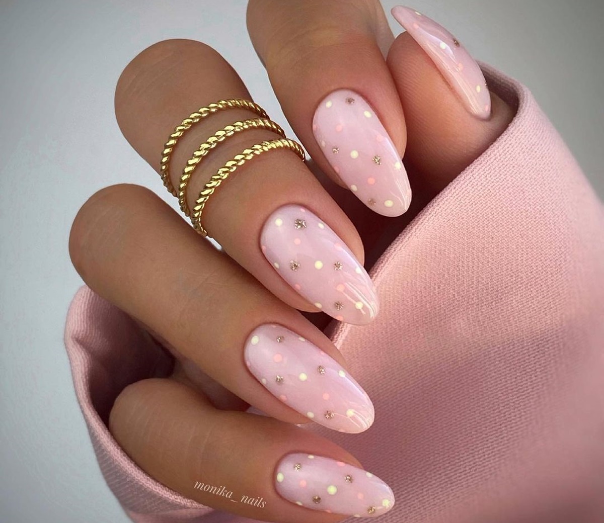 A Simplicidade Chic do Minimalismo nas Unhas - inspiração 2