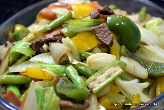 Napa Cabbage (Repolho Chinês): Base Macia para Nabemono e Conservas - inspiração 1
