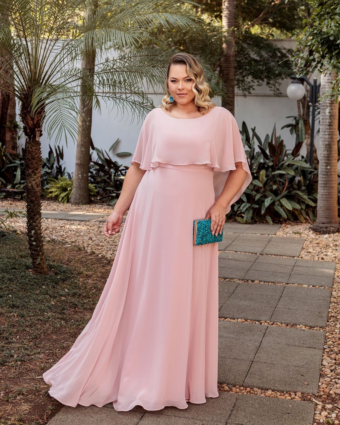 Comprimento Ideal: Do Chão ao Joelho, a Elegância em Cada Detalhe - inspiração 2