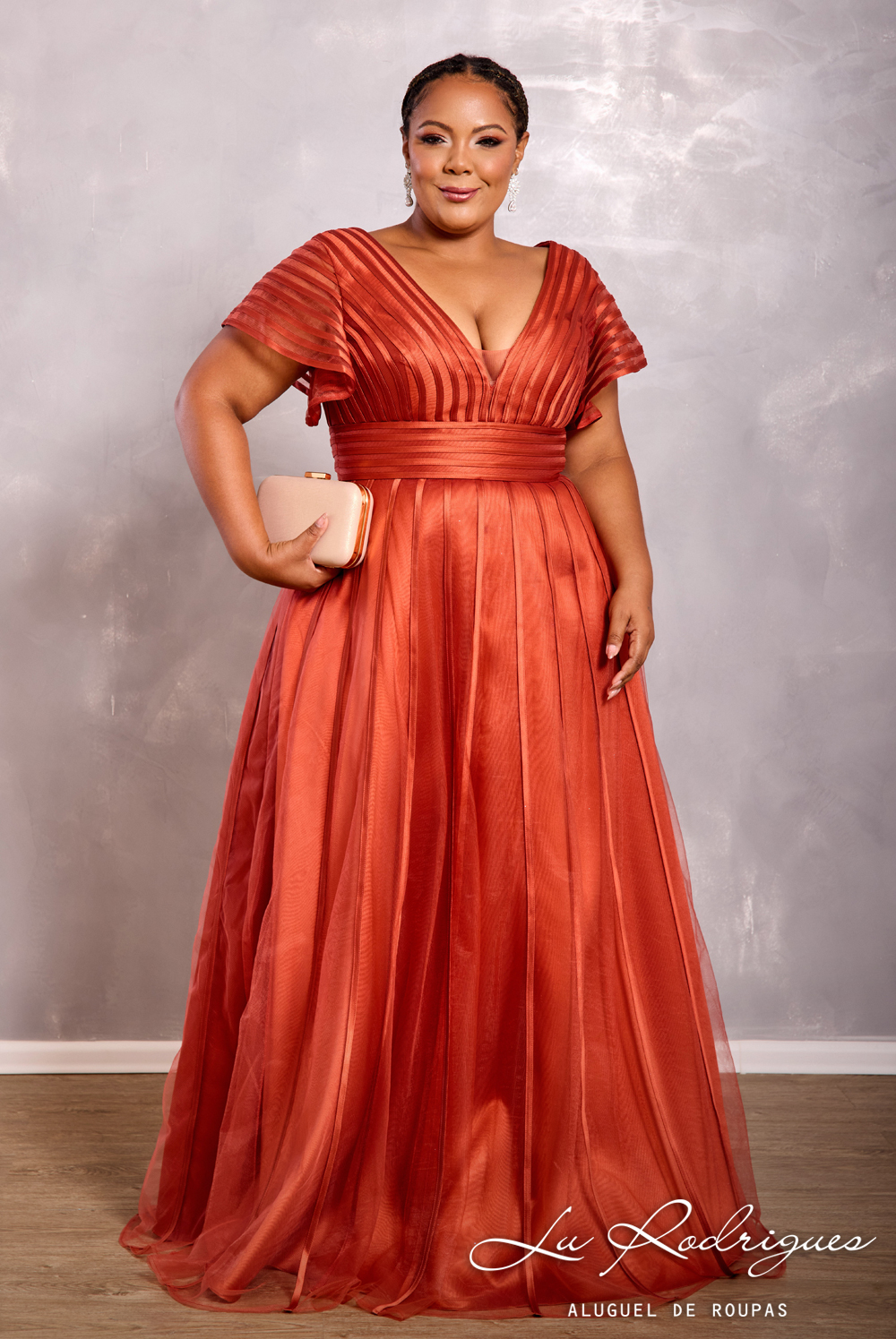 Cores que Irradiam: Tendências e Tons Clássicos para Madrinhas Radiantes - inspiração 1