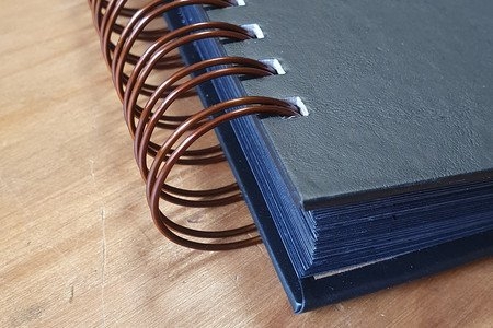 A Estética em Jogo: Wire-o com Cores e o Espiral Transparente - inspiração 1