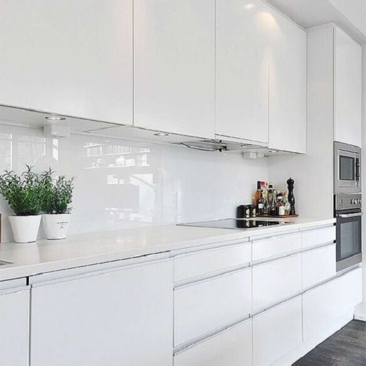 decoração cozinha branca pequena