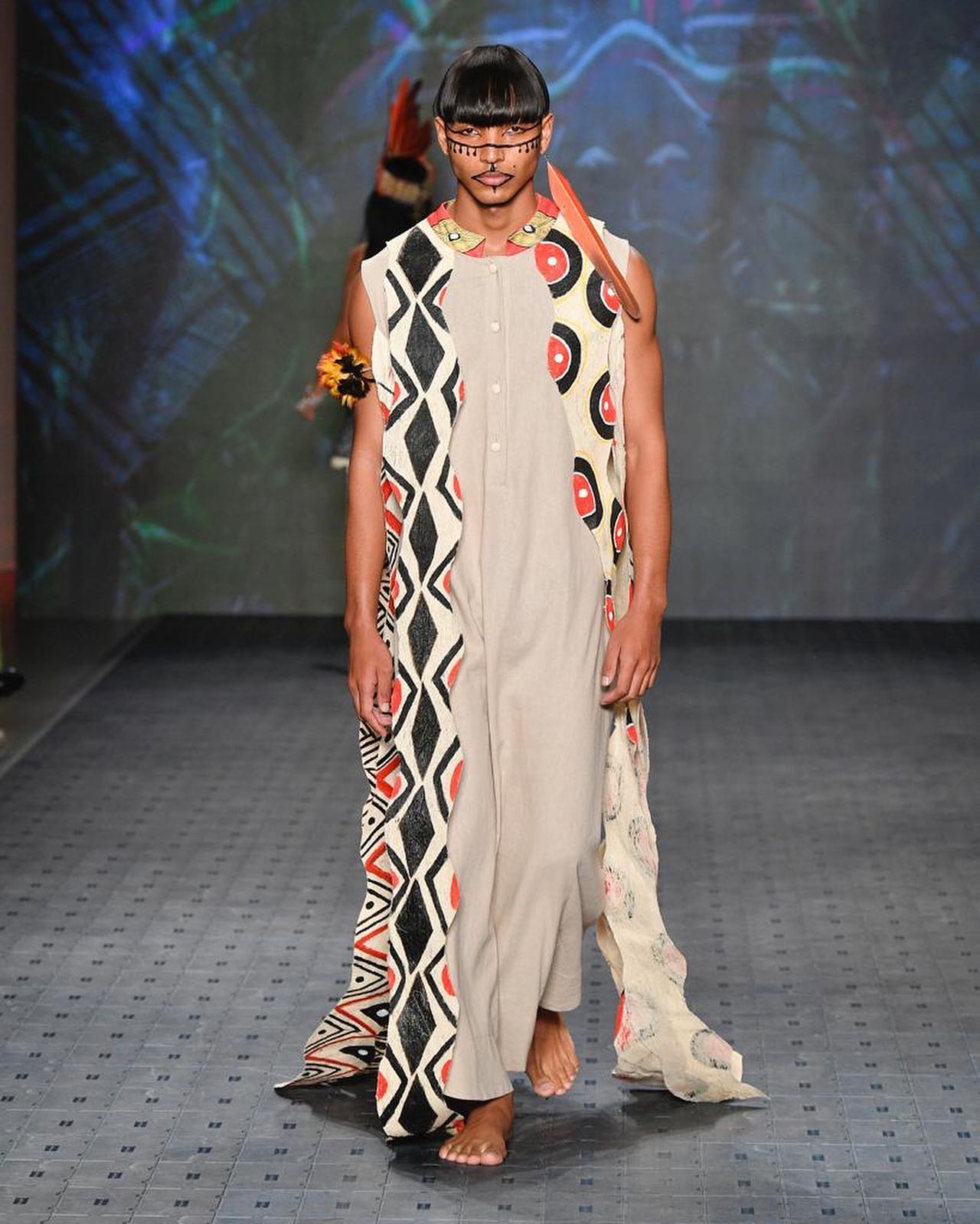 a moda indigena brasileira