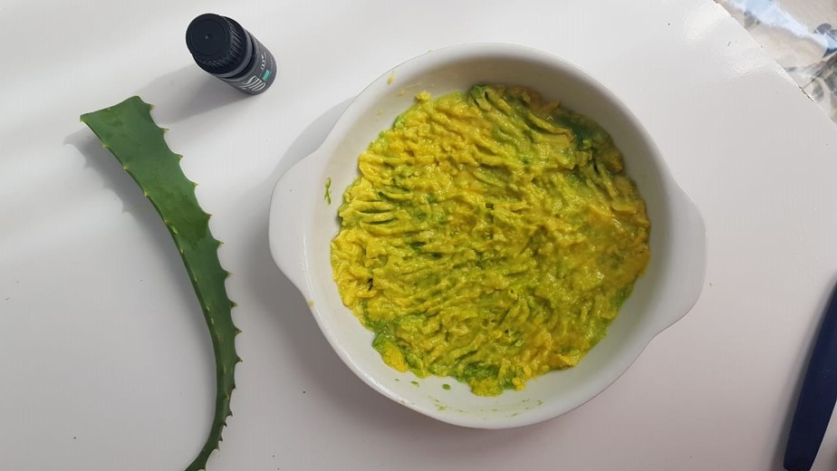 máscara caseira de abacate para brilho