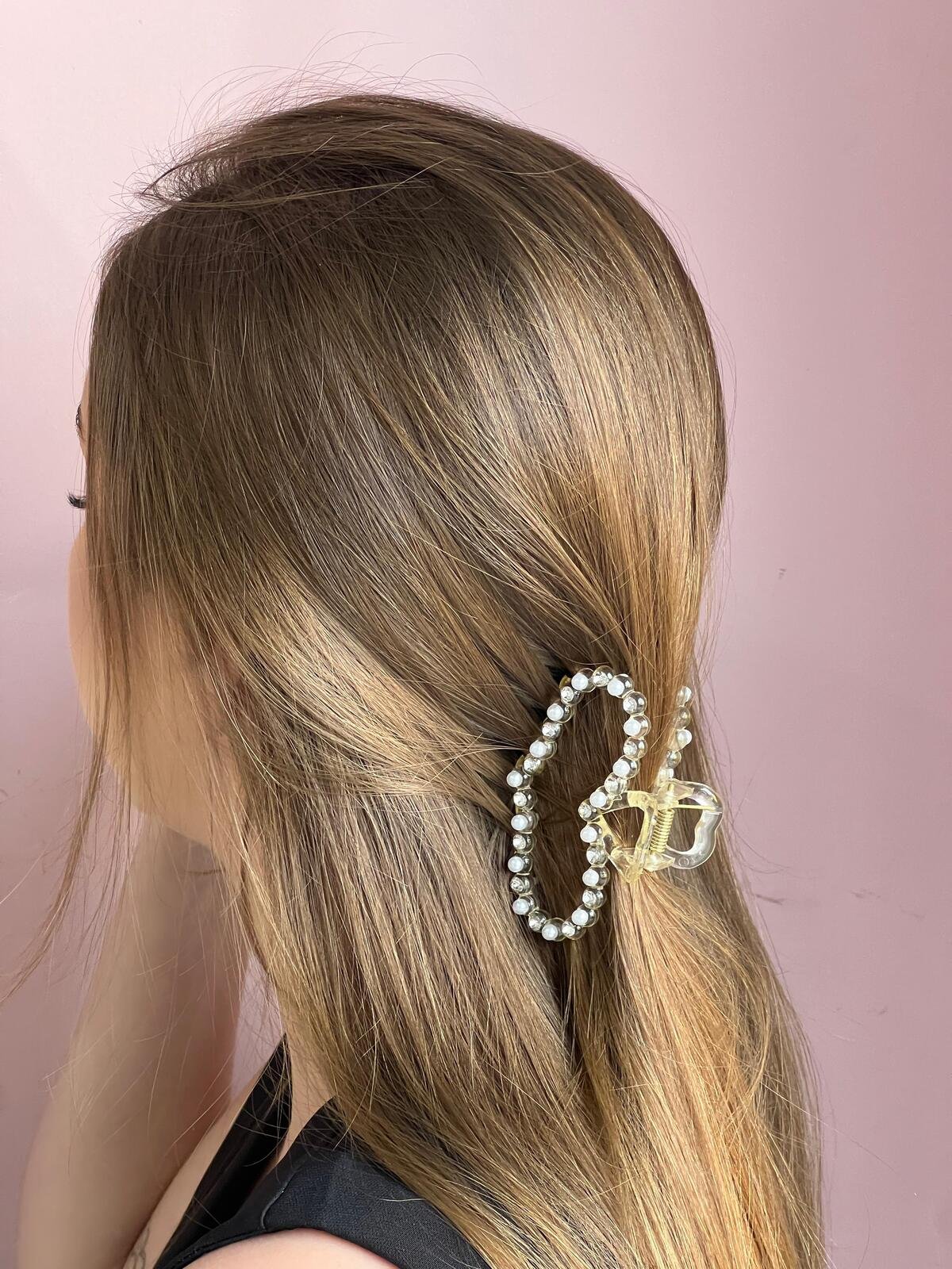 Tiaras de Pedraria: O Acessório Que Voltou com Tudo para Festas e Eventos