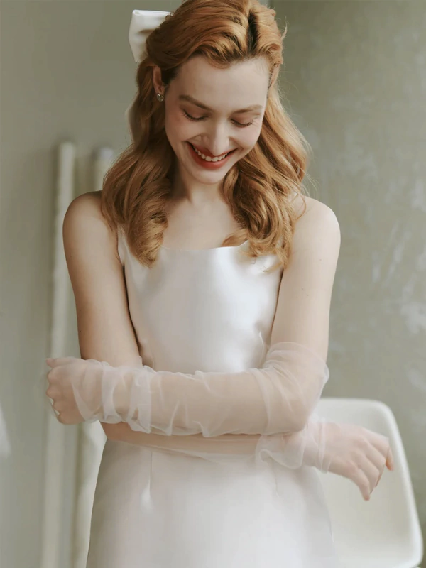 A importância do metal (dourado vs. prata) nos acessórios de noiva