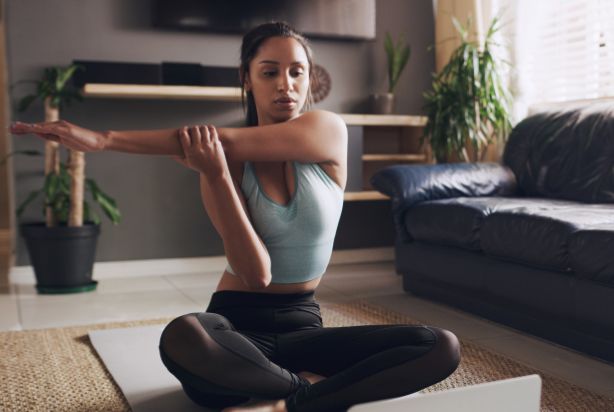 rotina de alongamento matinal