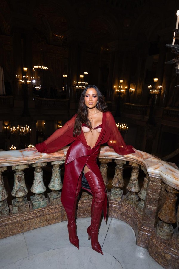 Quem Mais Desfilou com Anitta na Semana de Moda de Paris?