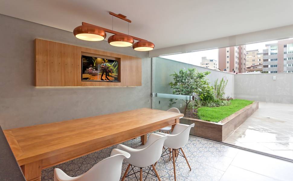 antes e depois area gourmet pequena