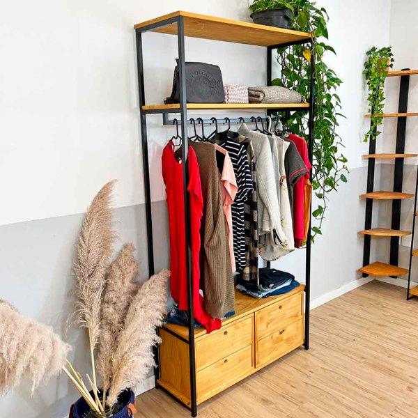 arara de roupas para quarto