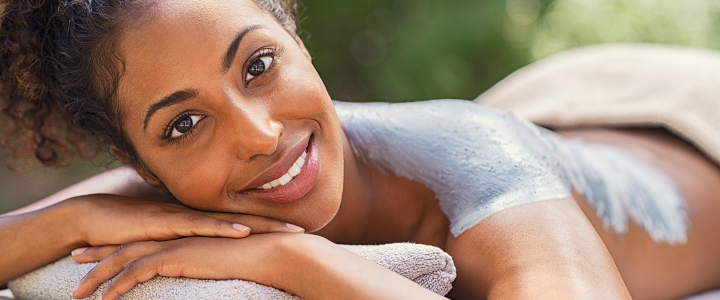 Como Fazer um Detox Corporal com Argila Verde em Casa