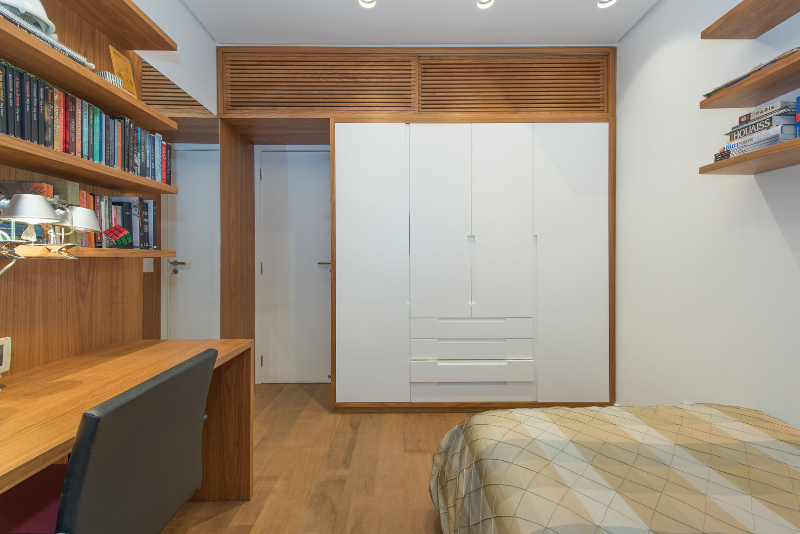 orçamento para armário de quarto pequeno