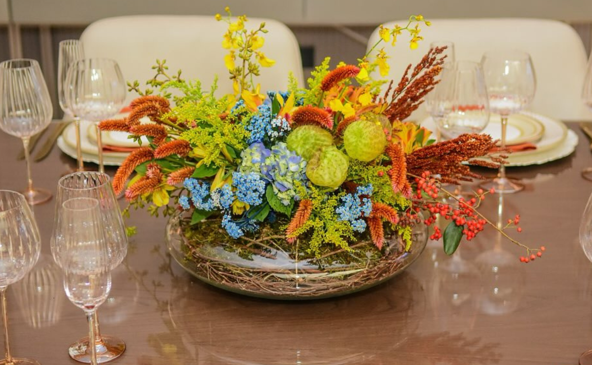 Flores Artificiais vs. Naturais: Qual a Melhor Escolha para sua Decoração?