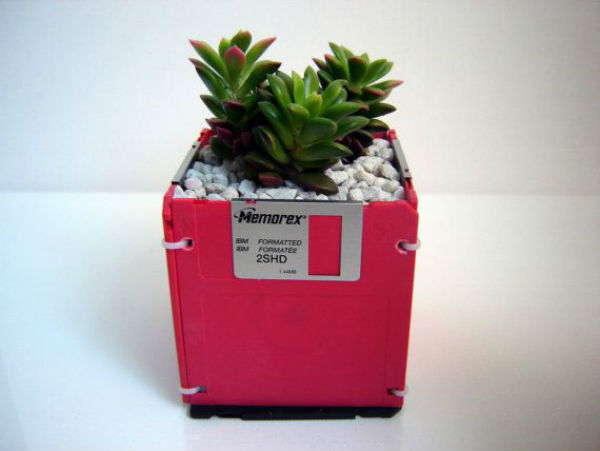 artesanato com disquetes e barbante