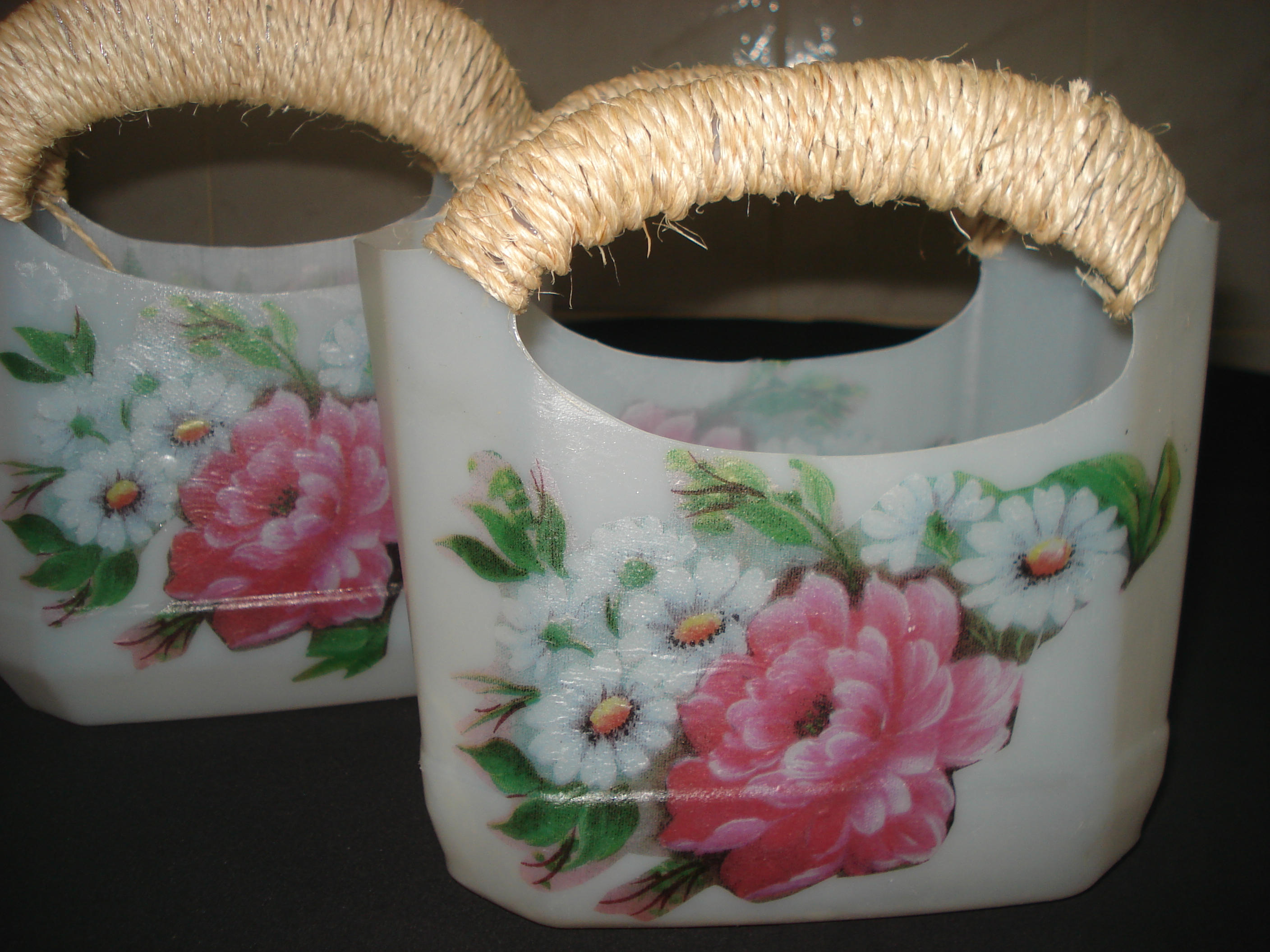 Transforme sua Casa: Ideias de Organizadores com Garrafas de Amaciante