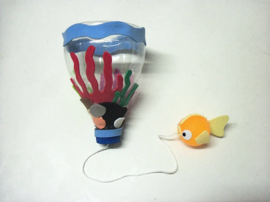 artesanato com garrafa pet em formato de peixe